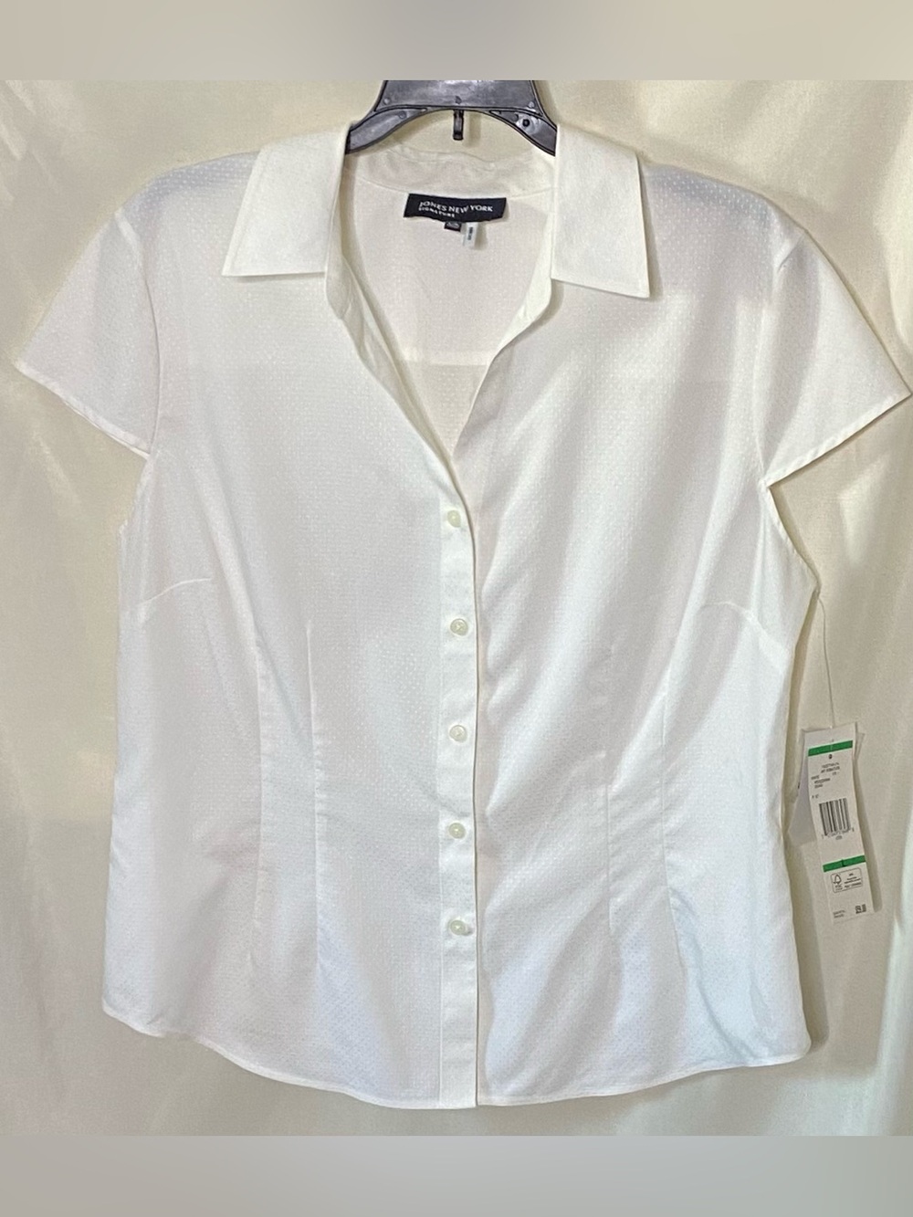 NWT Jones New York Signature White Textured Cap Sleeve Button Down Shirt